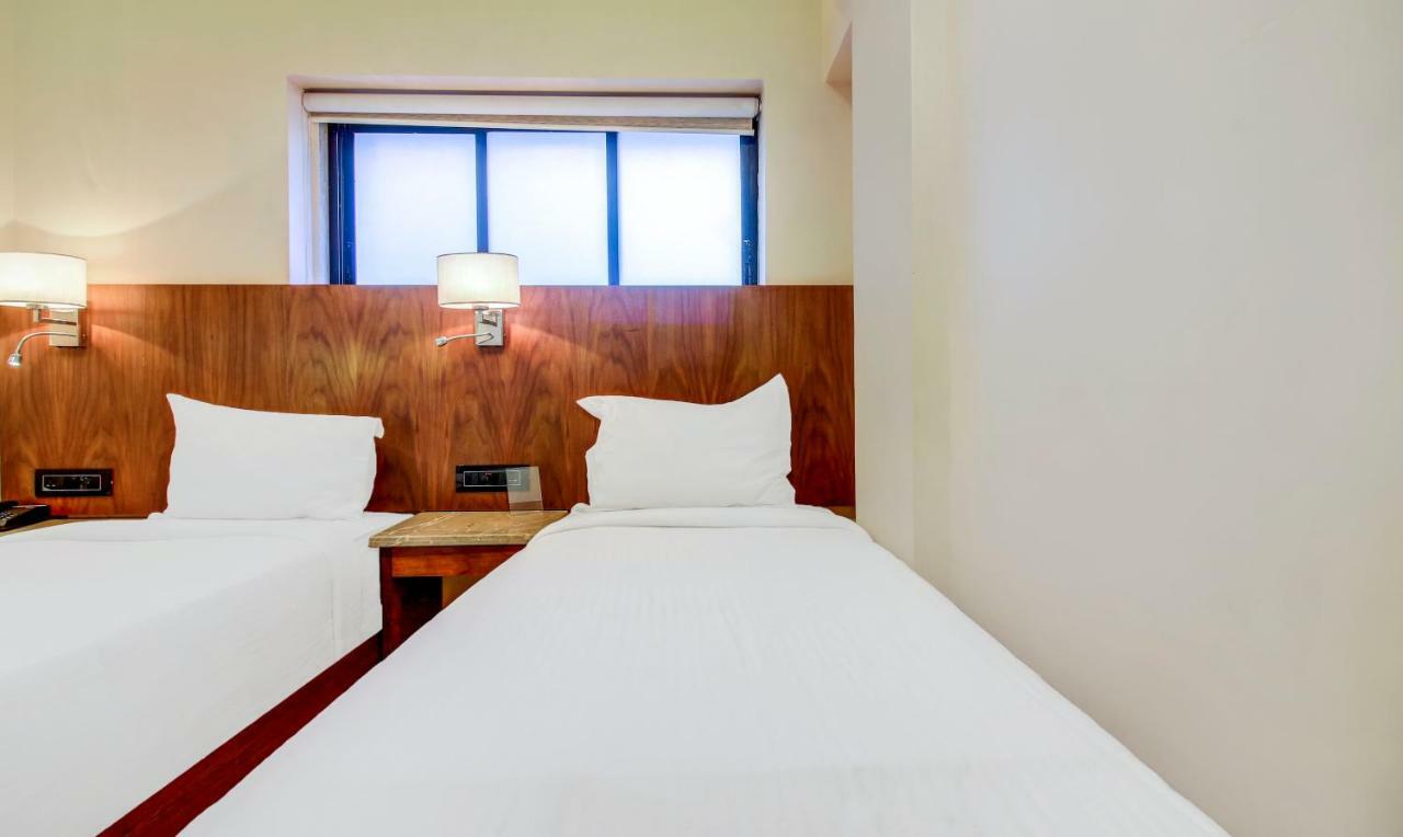 Hotel Oxford Mumbai Exterior photo