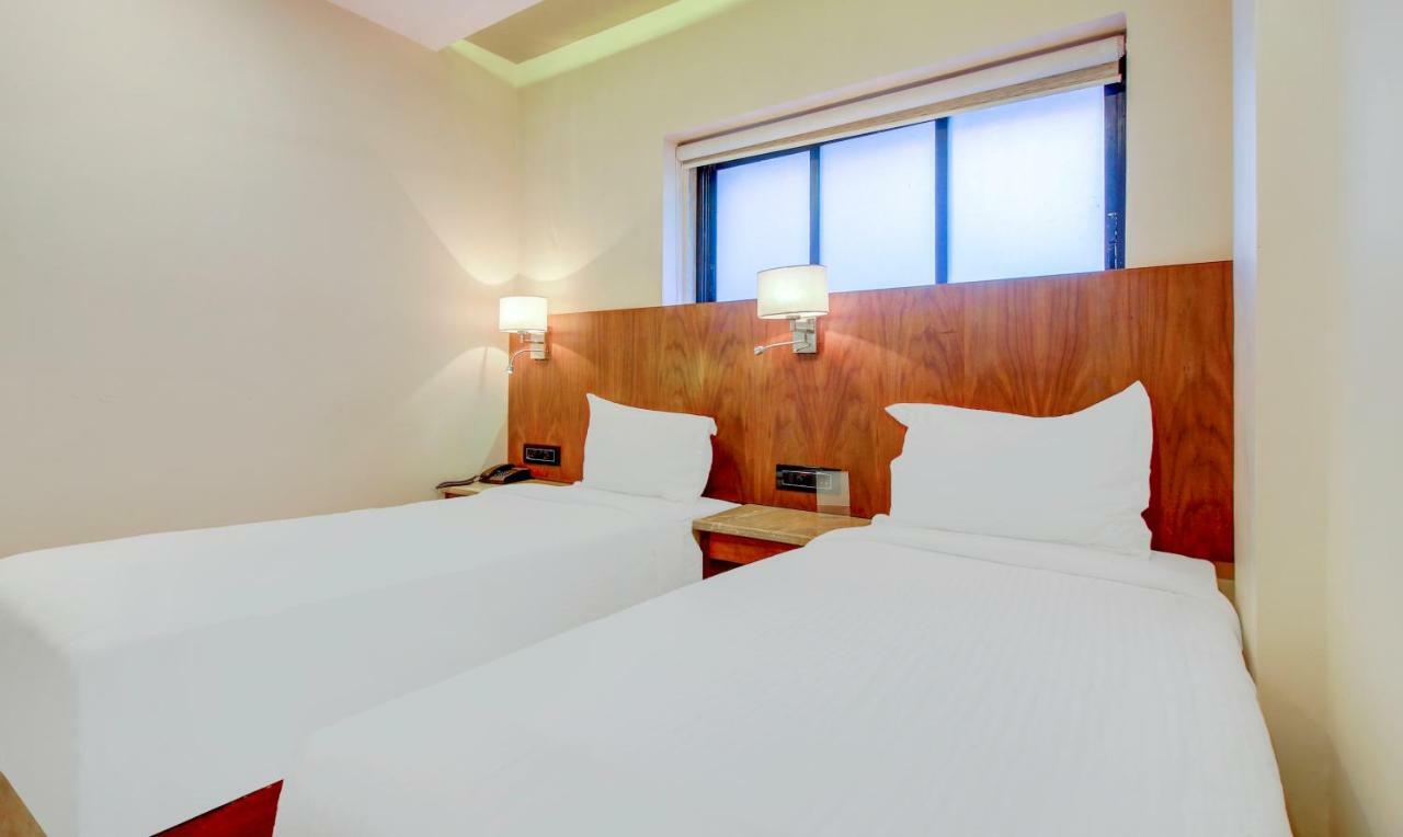 Hotel Oxford Mumbai Exterior photo
